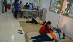 Gần 90 công nhân nhập viện nghi ngộ độc thực phẩm