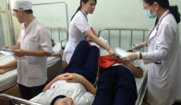 Hơn 30 học sinh nghi bị ngộ độc sau khi ăn trưa tại trường