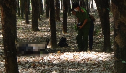 Phát hiện người đàn ông bốc cháy dữ dội trong rừng cao su