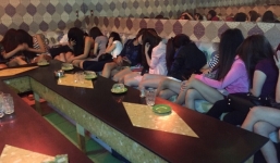 Đột kích quán karaoke 'chui', phát hiện 5 nữ tiếp viên dương tính ma túy