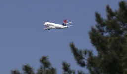 2 tên lửa 'Địa ngục' xuất hiện bí ẩn trên máy bay chở khách