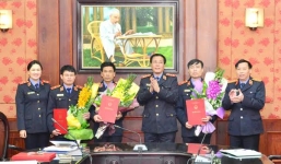 Trao Quyết định bổ nhiệm lãnh đạo cấp phòng Vụ Thực hành quyền công tố và kiểm sát điều tra án trật tự xã hội 