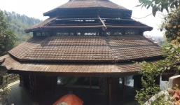 Đại gia vàng thuê thợ miền Bắc vào Đà Nẵng tháo dỡ biệt phủ