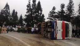 Video: Giải cứu người kẹt sau tai nạn liên hoàn ở Sa Pa