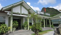 Chủ nhà hàng đặt mìn trước cổng kèm thư dọa giết giám đốc Trung tâm du lịch