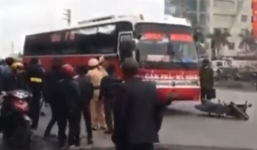 Clip: CSGT bắt giữ xe khách gây tai nạn bỏ chạy