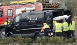 Xe bus lật tại Tây Ban Nha, ít nhất 14 người thiệt mạng