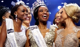 Nhan sắc gây thất vọng của Tân Hoa hậu Nam Phi 2016