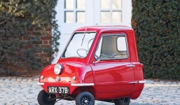 Sốc khi ôtô siêu nhỏ có giá đắt bằng một chiếc siêu xe