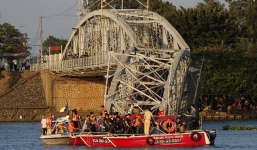 Sà lan tông sập cầu Ghềnh: Bắt giữ chủ tàu kéo sà lan