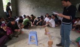 Đột kích nhà hoang, bắt 47 con bạc đang say sưa sát phạt