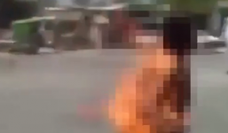 Video: Điện thoại phát nổ, người đàn ông bốc cháy như quả cầu lửa