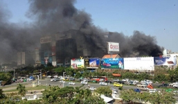 Cháy lớn gần sân bay Tân Sơn Nhất
