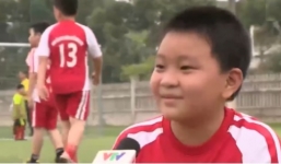 Video: Học bóng đá để chống bệnh béo phì 