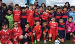 Đội bóng nhí Việt Nam thắng trận mở màn trên đất Pháp