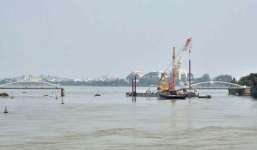 Vụ sập cầu Ghềnh: Đã tách dầm số 2 khỏi mố cầu