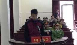 Cuồng ghen, nam sinh lớp 11 dùng dao chém 'tình địch'