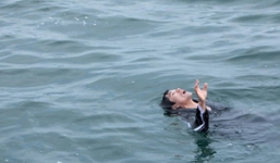 Nam sinh tử vong khi lao xuống suối cứu bạn: Cần quan niệm đúng về cứu người