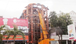 Đại gia Hà Tĩnh lên tiếng về căn nhà gỗ quý 20 tỷ