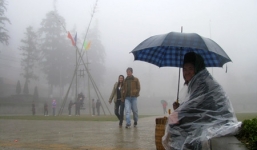 Thời tiết hôm nay 2/4: Hà Nội tiếp tục mưa ẩm, sương mù