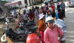 Nam thanh niên đâm 1 người chết, 3 cháu nhỏ trọng thương