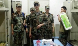 Ảnh chế 'Hậu duệ mặt trời' của SV Trung Quốc khiến dân mạng 'cười nghiêng ngả'