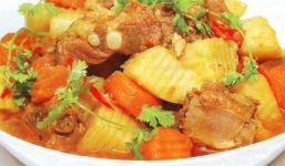 Làm món sườn nấu ragu ngon, hấp dẫn đãi cả nhà