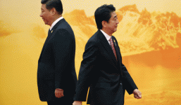 Tập Cận Bình và Shinzo Abe làm mặt lạnh khi gặp nhau