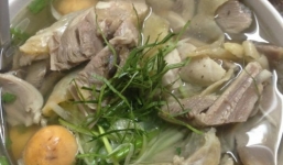 Bát phở giá 300 nghìn đồng ở Hà Nội: Chủ quán lên tiếng