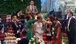 Xôn xao đám cưới mẹ chồng trao con dâu vương miện 100 cây vàng