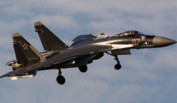 Video: Xem Su-35 nhào lộn, tránh né tên lửa ngoạn mục