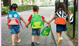 Phụ huynh 'gồng mình' cho con vào trường điểm: Liệu có nên?