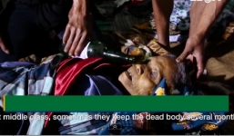 Tộc người sống cùng người chết hàng năm liền