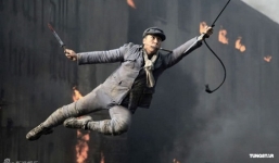 Chân Tử Đan vượt cơn mưa đạn của kẻ thù