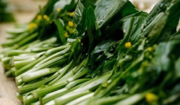 Giật mình trước 4 loại rau quả “ngậm” nhiều hóa chất nhất