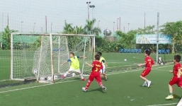 Video: Trận đấu hấp dẫn giữa 2 đội bóng nhí tại Hà Nội