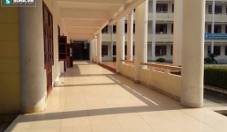 2 nam sinh bị côn đồ dùng gạch tấn công ngay tại trường