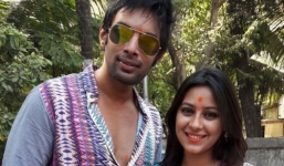 Bạn trai 'Cô dâu 8 tuổi' bị tố sống bám phụ nữ