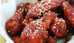 Làm món gà xốt tương ớt thơm ngon, đơn giản