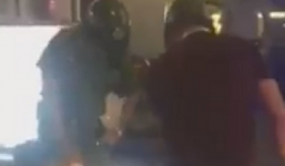 Video: Cảnh sát và người dân truy đuổi cướp giữa trung tâm Sài Gòn