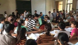 Hà Nội: Quạt trần rơi giữa giảng đường, hàng chục sinh viên hốt hoảng