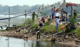 Phát hiện thi thể một thượng sĩ công an nổi trên sông