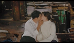 Hậu Duệ Mặt Trời tập cuối: Kết thúc ngọt ngào, viên mãn cho các cặp đôi