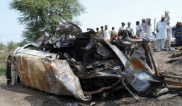 Pakistan: Xe bus đâm xe tải, 19 người thiệt mạng