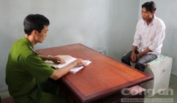 Giận vợ, ném con gái 6 tháng tuổi vào đống lửa