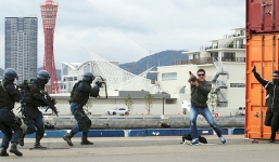 Nhật diễn tập chống khủng bố trước thềm Hội nghị G7