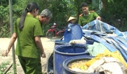 Phát hiện hơn 2 tấn măng thối không nguồn gốc