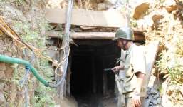 Vụ 4 phu vàng chết ở Quảng Nam: Vợ một cán bộ công an huyện bị bắt