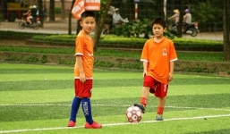 'Messi nhí' Phù Đổng: Niềm đam mê cháy bỏng cùng trái bóng