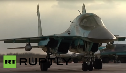 Xem tiêm kích Su-34 phá sông băng, khơi thông dòng chảy